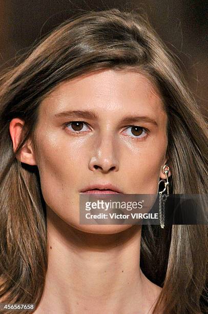Marie Piovesan walks the runway during the Hermes Ready to Wear show as part of the Paris Fashion Week Womenswear Spring/Summer 2015 on October 1,...