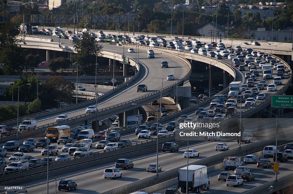Traffic Network La Los Angeles Freeway Traffic High-Res Stock Photo - Getty Images