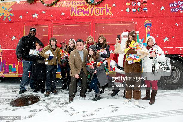 Grizz Chapman, Sally Jessy Rafael, Brendan Meyer, Anthony Laciura, Kerris Dorsey, David W. Chien, Cassidy Wolf, Juliette Goglia, Erin Brady, Santa...