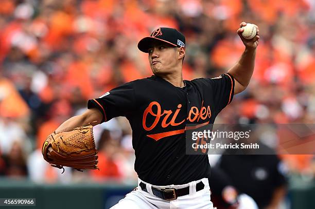 Wei-Yin Chen of the Baltimore Orioles throws a pitch in the first inning against the Detroit Tigers during Game Two of the American League Division...
