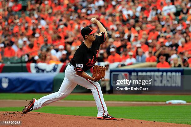 Wei-Yin Chen of the Baltimore Orioles throws a pitch in the first inning against the Detroit Tigers during Game Two of the American League Division...