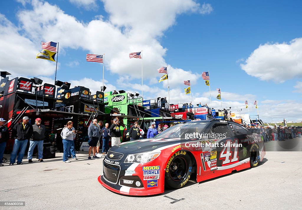 Hollywood Casino 400 - Practice