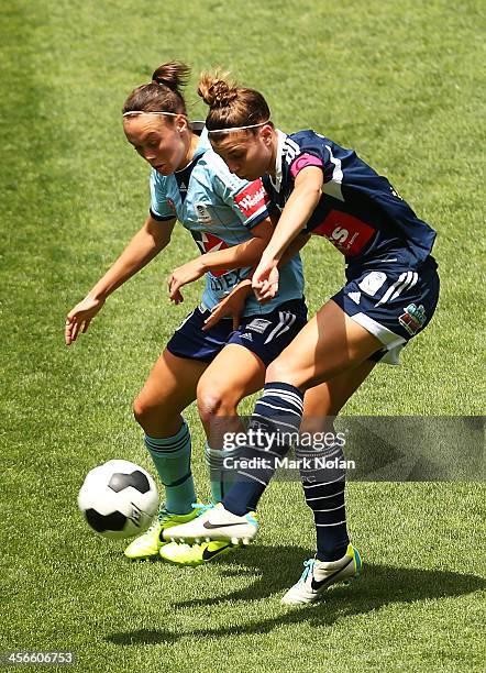 Stephanie Catley of the Victory and Emma Kete of Sydney during the round five W-League match between Sydney FC and the Melbourne Victory at Allianz...