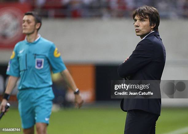 Head coach of Stade de Reims Jean-Luc Vasseur looks on during the French Ligue 1 match between Stade de Reims and FC Girondins de Bordeaux at the...