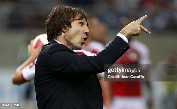 Head coach of Stade de Reims Jean-Luc Vasseur looks on during the French Ligue 1 match between Stade de Reims and FC Girondins de Bordeaux at the...