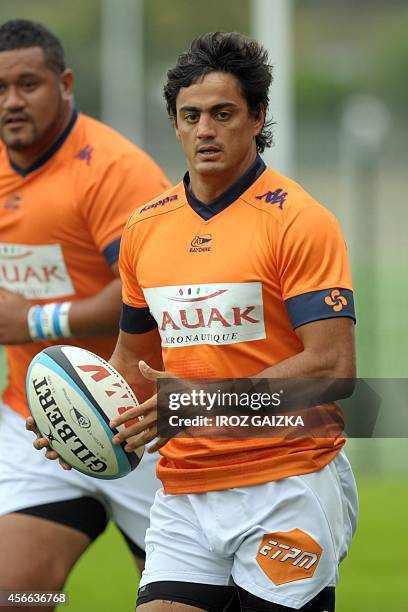 Bayonne's winger Martin Bustos-moyano warms-up before the French Top 14 rugby union match between Aviron Bayonnais and HRC Montpellier at the Jean...