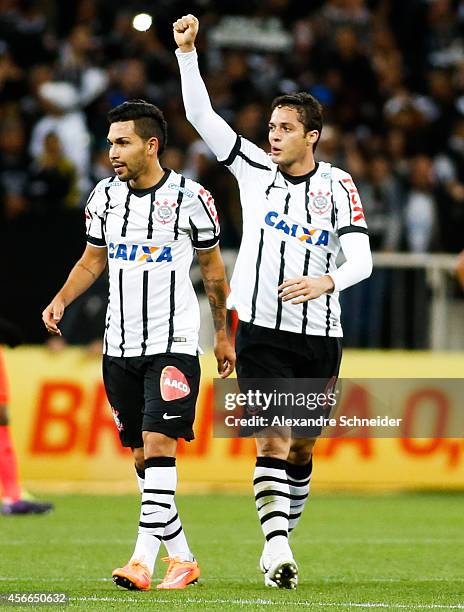 Anderson Martins of Corinthians celebrates their first goal during the match between Corinthians and Sport Recife for the Brazilian Series A 2014 at...