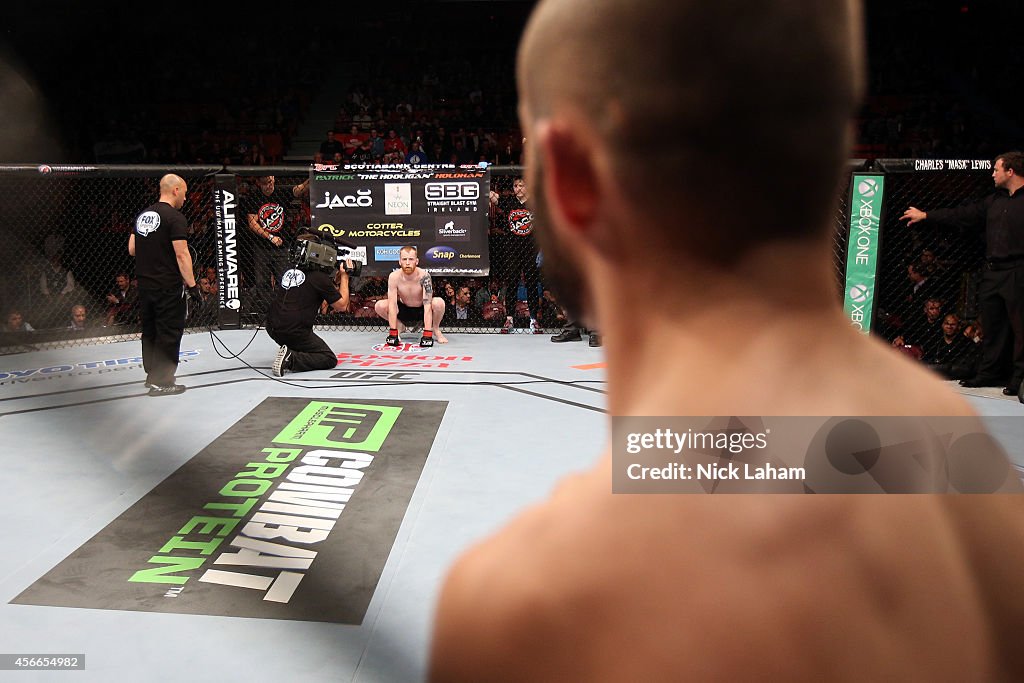 UFC Fight Night: Holohan v Kelades