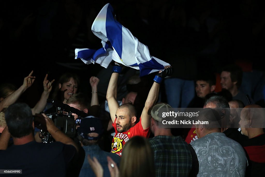 UFC Fight Night: Holohan v Kelades