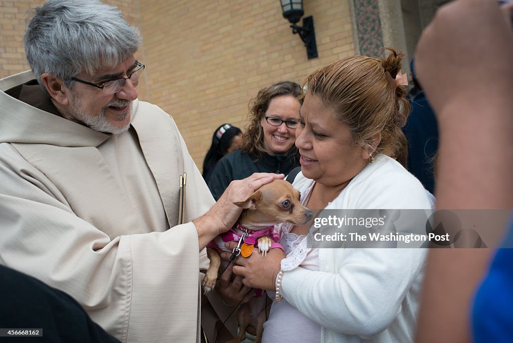 WASHINGTON, DC - OCTOBER 4:  Franciscan Friar, Greg Friedman, b