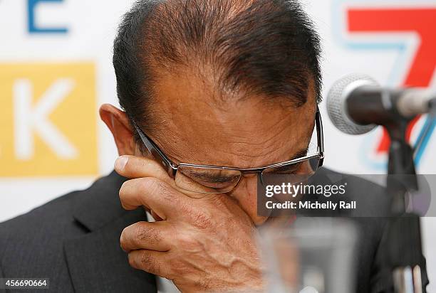 Anni Dewani's father Mr Vinod Hindocha, breaks down in tears during a press conference on the eve of the Shrien Dewani trial on October 5, 2014 in...