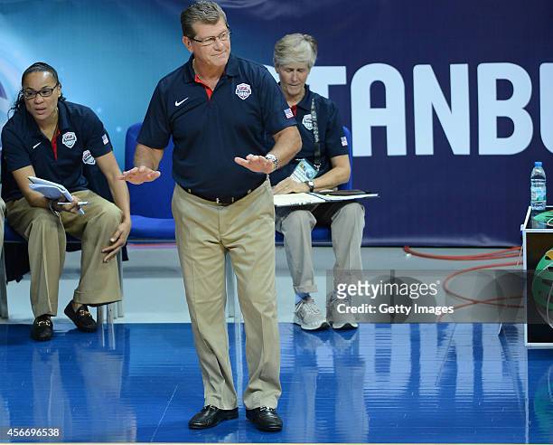 S head coach Geno Auriemma reacts during the 2014 FIBA Women's World Championships final basketball match between Spain and USA at Fenerbahce Ulker...