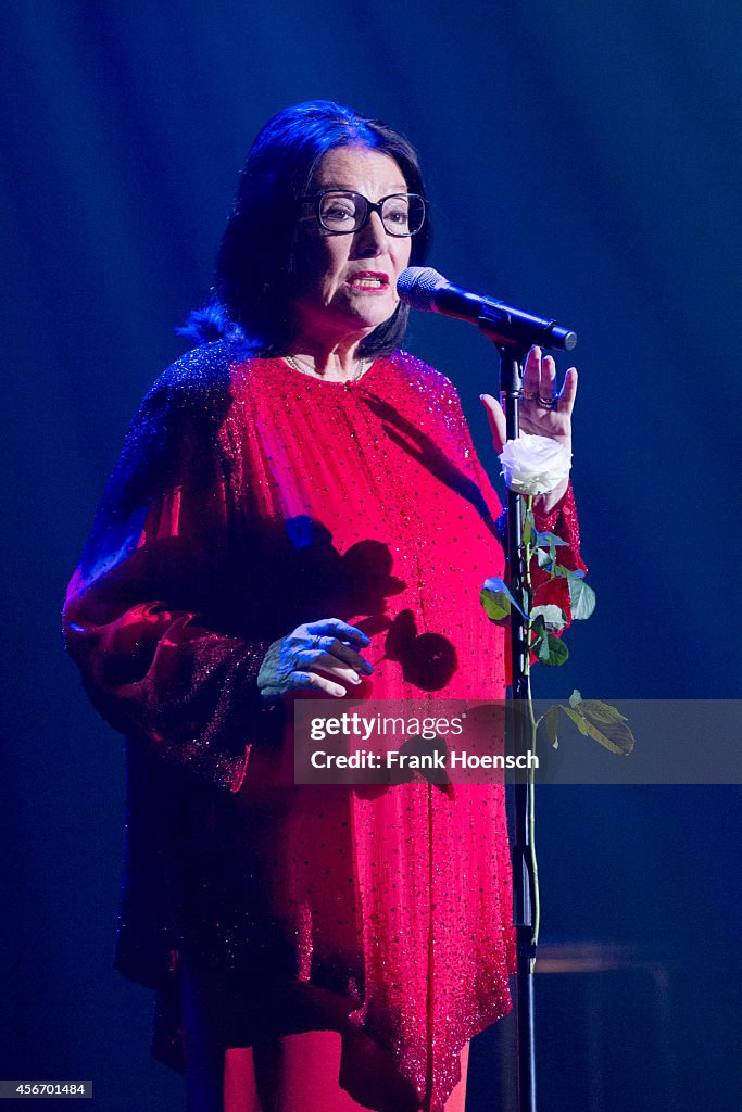 Nana Mouskouri Performs In Berlin