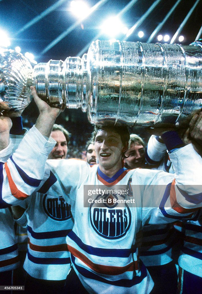 1984 Stanley Cup Finals - Game 5: New York Islanders v Edmonton Oilers