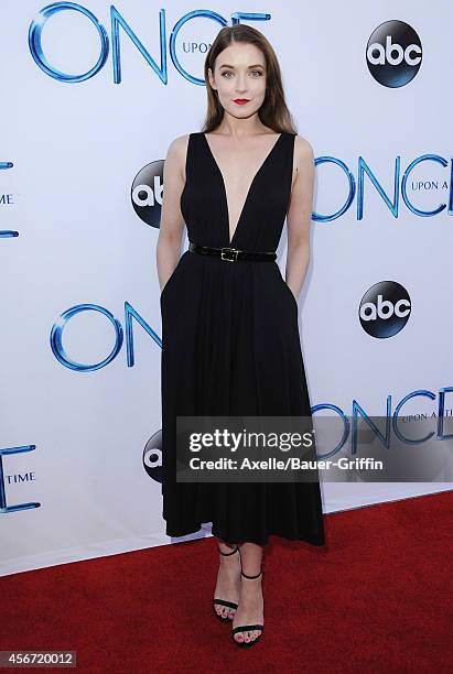 Actress Sarah Bolger arrives at ABC's 'Once Upon A Time' Season 4 Red Carpet Premiere at the El Capitan Theatre on September 21, 2014 in Hollywood,...