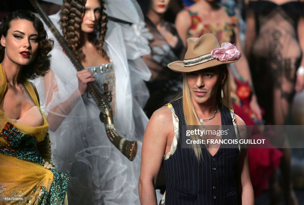 FASHION-HAUTE COUTURE-DIOR-GALLIANO