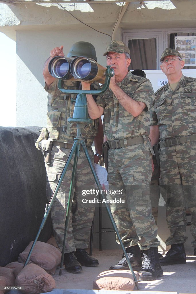 General Akar inspects border units in Sanliurfa