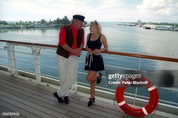 Dieter Thomas Heck, Tina Ruland, ARD-Reihe "Heimatgeschichten", Episode: "Ihr Geschenk" am auf Kreuzfahrtschiff "MS Europa" in Santo Domingo,...