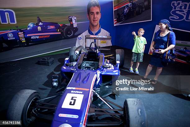 Israeli Auto Racing Jerusalem Formula Peace Road Show Photos and Premium High Res Pictures ...