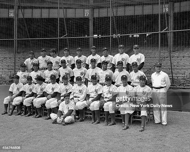 Yankees gather for team photo en route to World Series 1941 First row Frenchy Bordagaray, o. F.; Phil Rizzuto, s.s.; Spud Chandler, p.; John Schulte,...