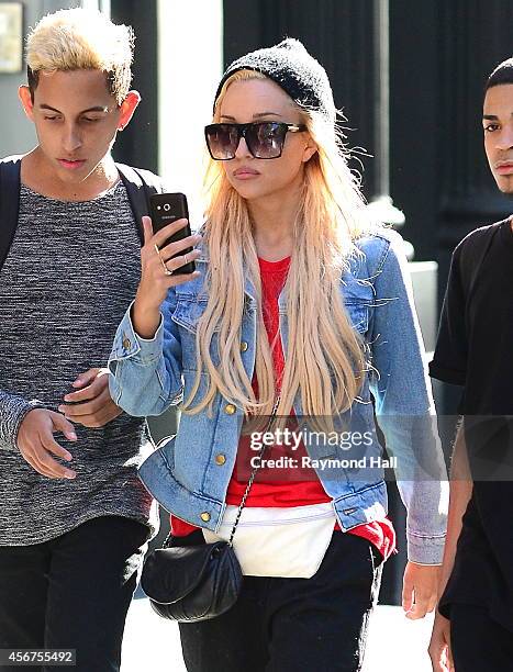 Actress Amanda Bynes is seen with friends in Soho on October 6, 2014 in New York City.