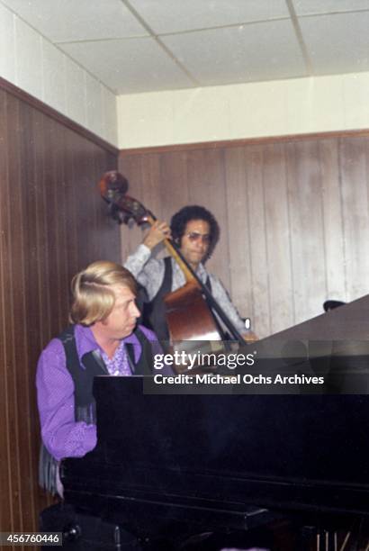 Don Randi The Wrecking Crew Photos and Premium High Res Pictures - Getty Images