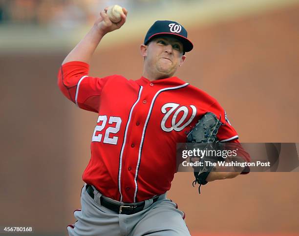 Washington relief pitcher Drew Storen closed the game in the 9th inning as the Washington Nationals defeat the San Francisco Giants 4 - 1 in game two...