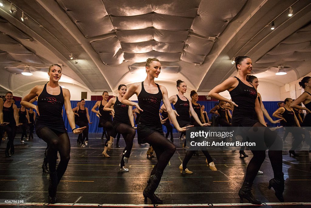 Radio City Rockettes Rehearse Part Of Their Annual Christmas Show