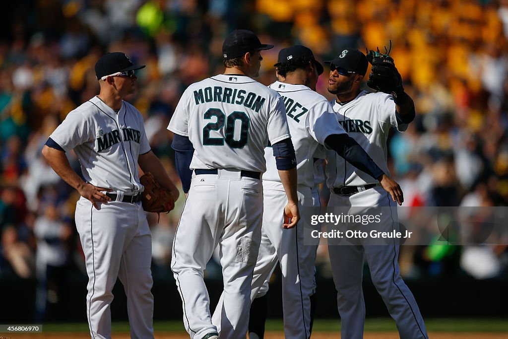 Los Angeles Angels of Anaheim v Seattle Mariners