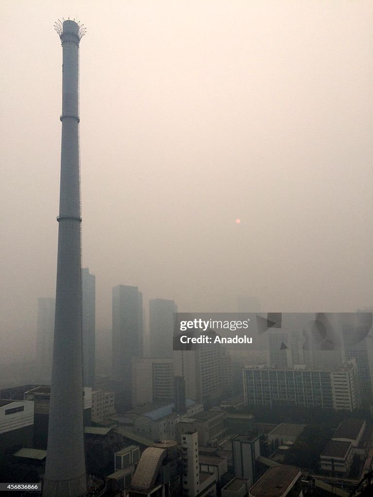 Yellow alert for air-pollution in China