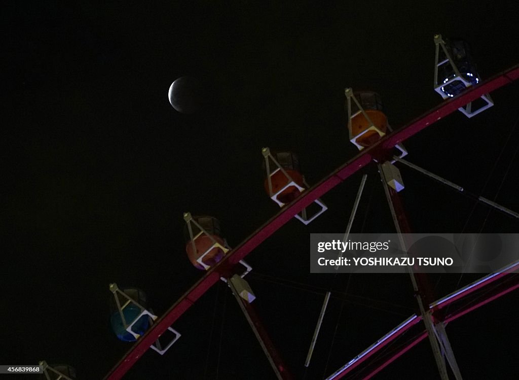 JAPAN-LUNAR-ECLIPSE