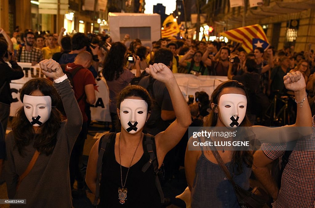 SPAIN-CATALONIA-STUDENTS-DEMO-REFERENDA