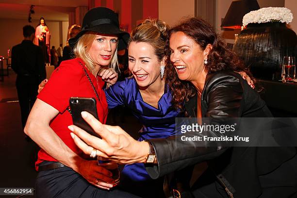 Simone Hanselmann, Bettina Cramer and Anna von Griesheim attend the Tiffany & Gala Host 'Streetstyle Meets Red Carpet' Event on October 08, 2014 in...
