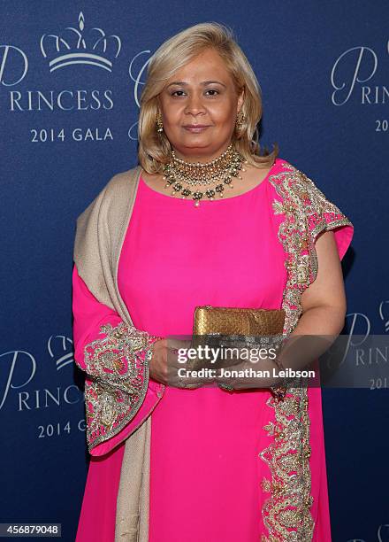 Shanu Rinala 15 Shanu Sp Hinduja Stock Photos, High-Res Pictures, and Images - Getty ...
