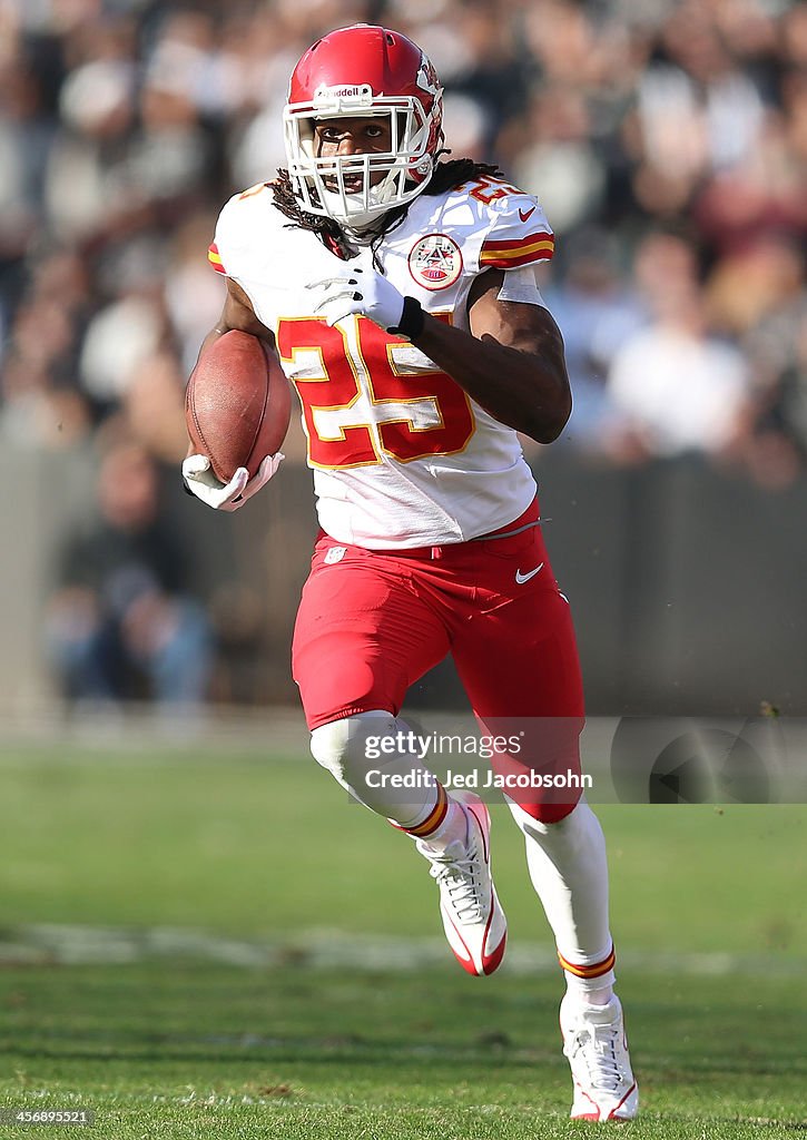 Kansas City Chiefs v Oakland Raiders