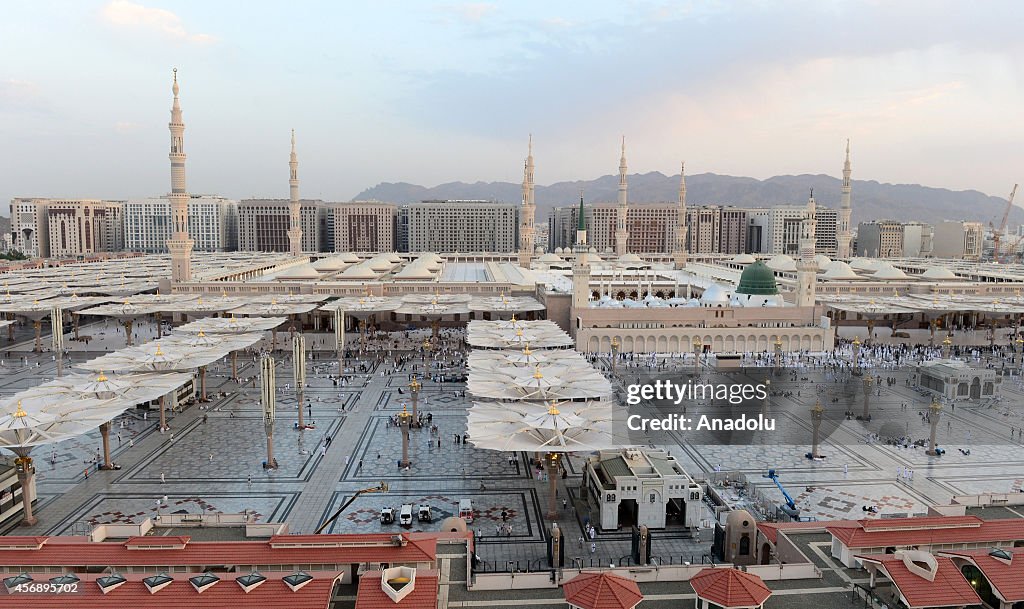 Muslim Pilgrims at Masjid al Nabawi