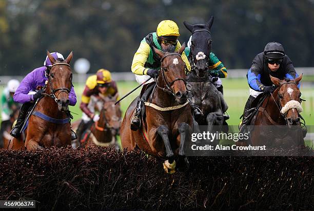Worcester Races Worcester Racecourse Photos and Premium High Res Pictures - Getty Images