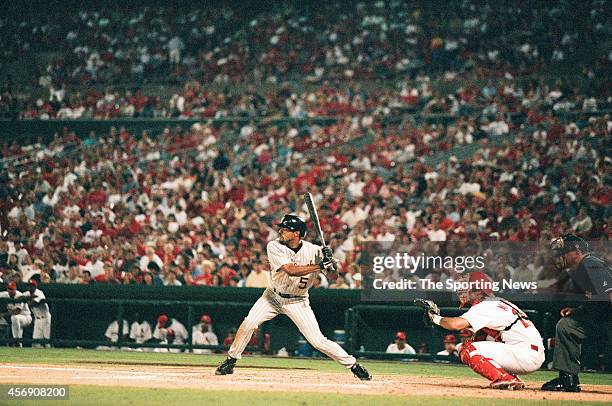 Tony Womack of the Pittsburgh Pirates bats against the St. Louis Cardinals at Busch Stadium on September 16, 1998 in St. Louis, Missouri.