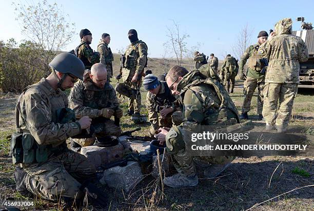 Azoz Regiment Un Regiment Photos and Premium High Res Pictures - Getty Images