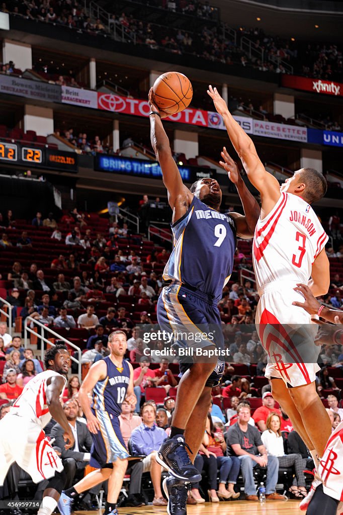 Memphis Grizzlies v Houston Rockets