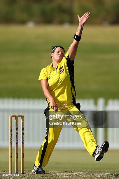 Nicky Shaw of Western Australia bowls during the WT20 match between Western Australia and Queensland at Murdoch University on October 10, 2014 in...