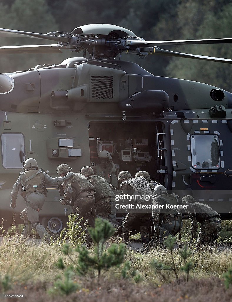 Von Der Leyen Visits Bundeswehr Exercises Amidst Procurement Debacle