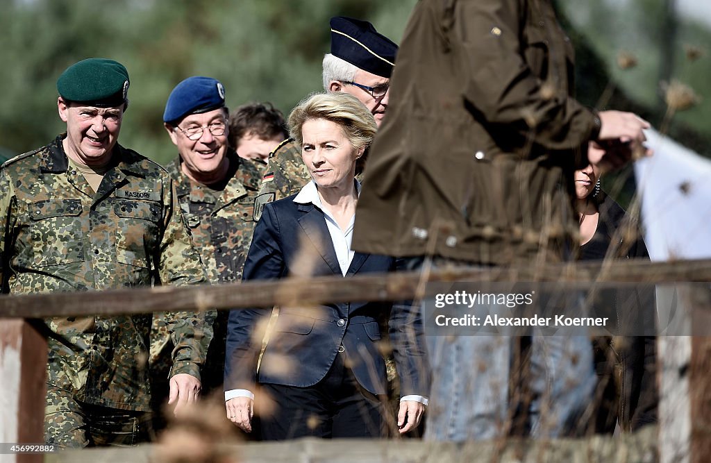 Von Der Leyen Visits Bundeswehr Exercises Amidst Procurement Debacle