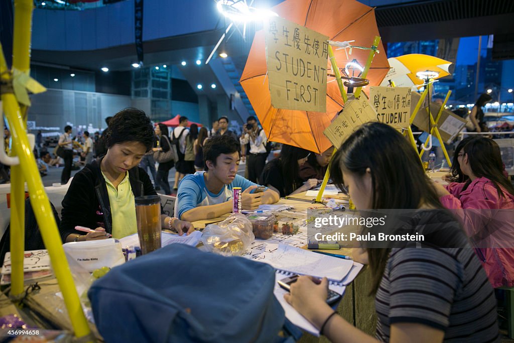 Hong Kong Sit In Continues As Negotiations Break Down