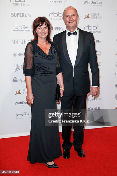 Susanne Woidke and Dietmar Woidke attend Madeleine at Goldene Henne 2014 on October 10, 2014 in Leipzig, Germany.