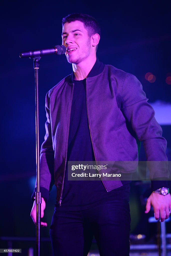 Nick Jonas Performs At Fontainebleau