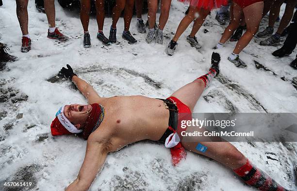 Speedo Run 250 Kids Speedo Stock Photos, High-Res Pictures, and Images - Getty Images