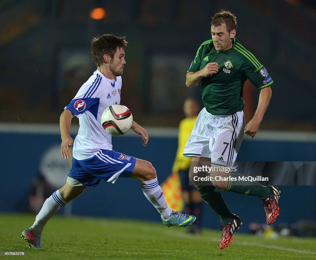 Northern Ireland v Faroe Islands - EURO 2016 Qualifier
