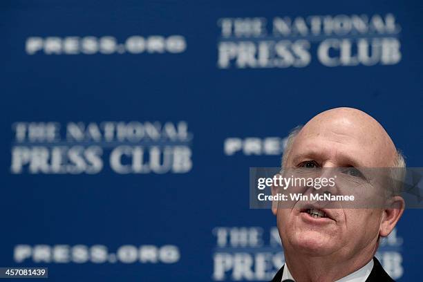 General Motors Chairman and CEO Dan Akerson speaks at the National Press Club December 16, 2013 in Washington, DC. Akerson spoke on GM's designing,...