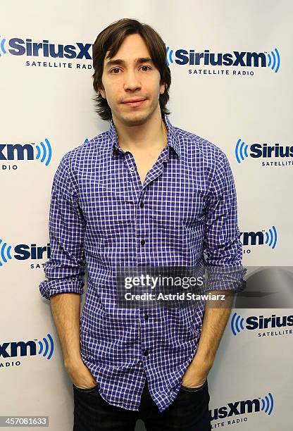 Actor Justin Long visits the SiriusXM Studios on December 16, 2013 in New York City.